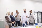 هيئة اعتماد المؤسسات الصحية تتابع جاهزية المختبرات لنيل الاعتماد