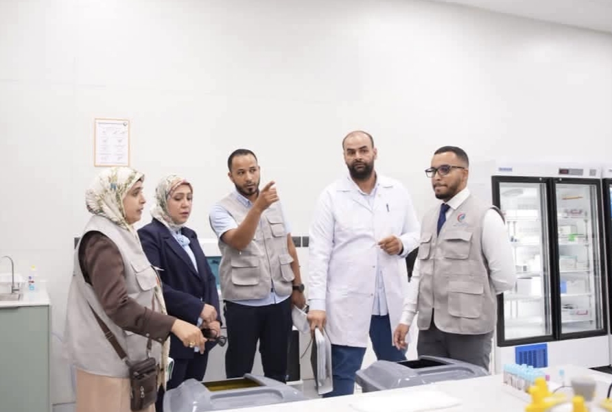 هيئة اعتماد المؤسسات الصحية تتابع جاهزية المختبرات لنيل الاعتماد