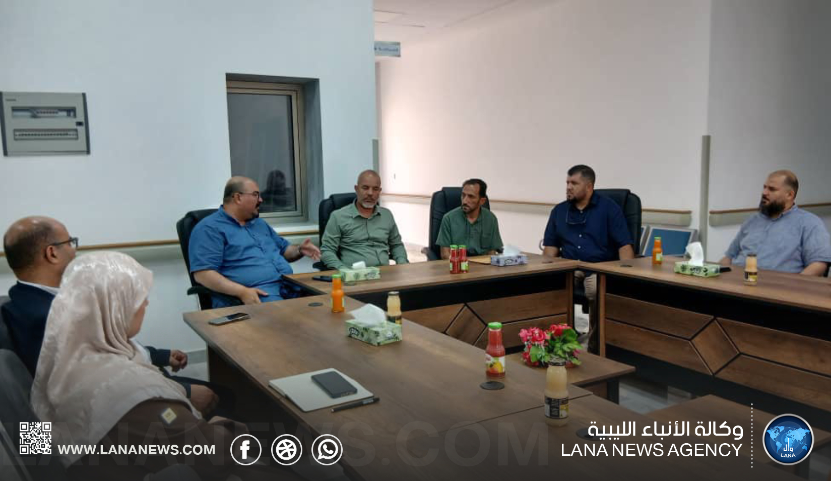 اجتماع موسع بمستشفى قمينس العام لبحث تطوير الخدمات الطبية بالتعاون مع صندوق الإعمار
