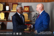 وزير الشؤون الأفريقية يبحث تعزيز التعاون الأكاديمي مع اتحاد الجامعات الدولية