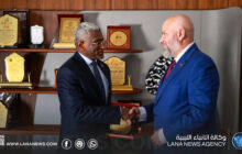 وزير الشؤون الأفريقية يبحث تعزيز التعاون الأكاديمي مع اتحاد الجامعات الدولية