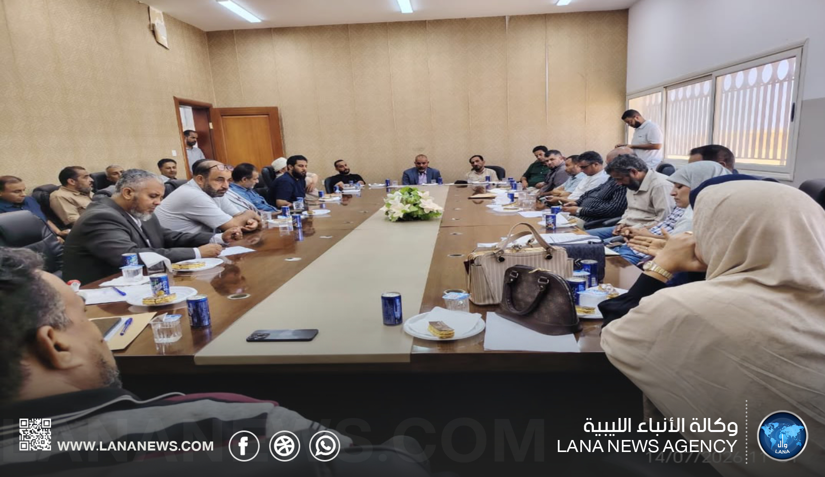 بلدية قمينس تبحث مع صندوق الإعمار إنهاء تعثر المشروعات التنموية