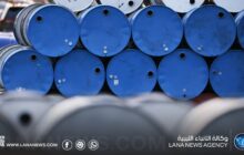 النفط يرتفع فوق 79 دولارا مع ترقب تطورات مضيق هرمز