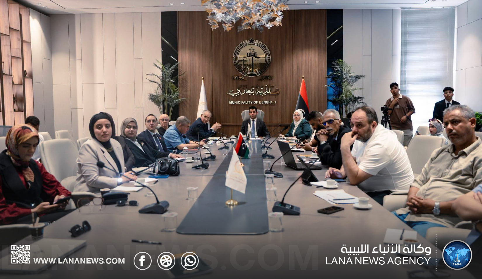 بلدية بنغازي تبحث تعزيز الإيرادات المحلية