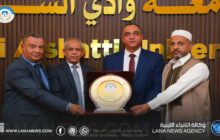 جامعة وادي الشاطئ تُكرّم الدكتور محمد السايح عقب إنجاز أول براءة اختراع بالجامعة