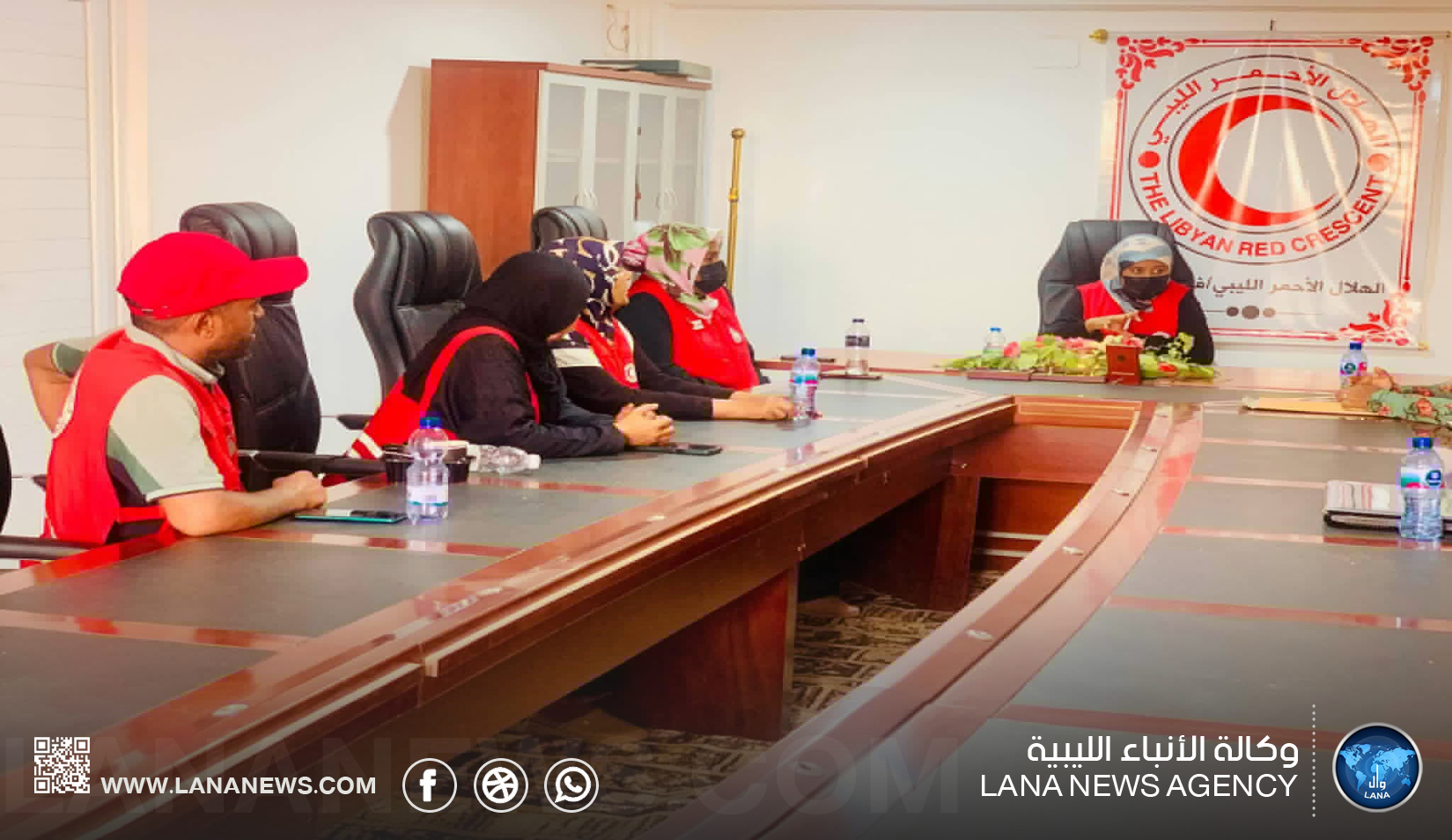 الهلال الأحمر بسبها يُتابع احتياجات الأسر والأطفال السودانيين