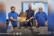   دار الجابر للنشر تكرم مدير وكالة الأنباء الليبية بدرع الوفاء