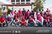 الهلال الأحمر ببنغازي يقدم مساعدات لمهاجري مركز إيواء قنفودة