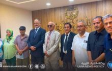 بلدية طبرق والهيئة العامة للخيالة تبحثان تطوير المشهد الفني والمسرحي