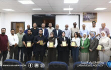 كلية الإعلام بجامعة بنغازي تكرّم سبعة من خريجيها