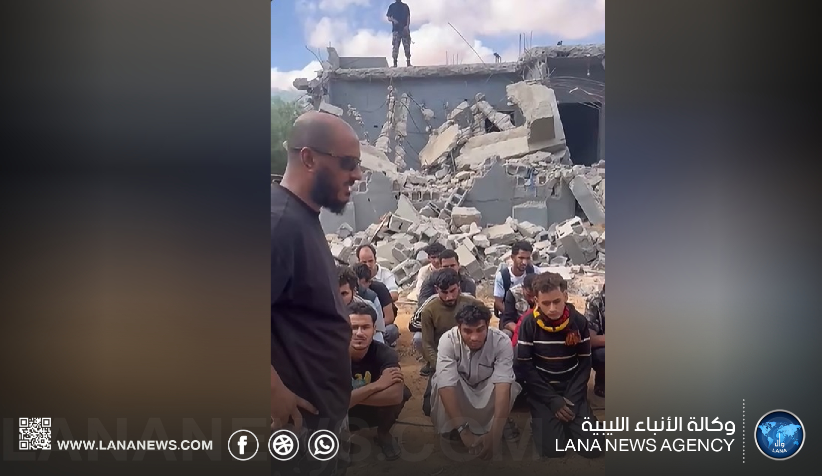 مداهمة موقع لتصنيعِ مراكب الهجرة وضبط 25 مصريًا وصاحبه في هراوة
