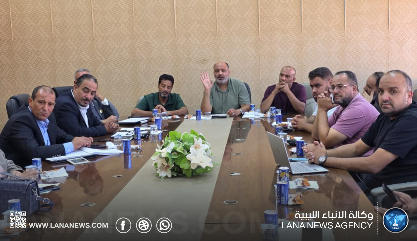 بلدية قمينس تبحث فُرص الاستثمار في الطاقة الشمسية وتدوير المخلفات