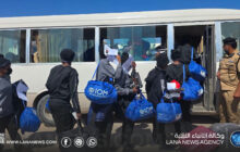 ترحيل مهاجرين نيجيريين مرضى ومقيدين أمنيا من بنغازي