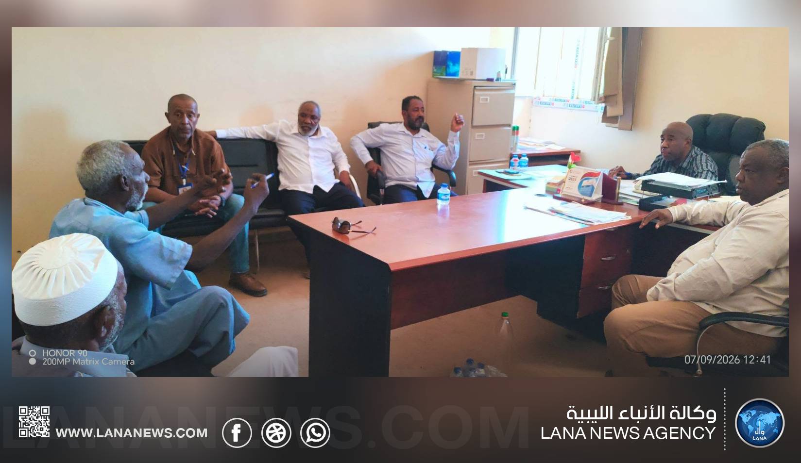 رئيس لجنة الأزمة بالغريفة يتابع تنظيم توزيع الوقود