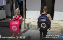 مؤسسة خليفة تواصل توزيع الحقائب المدرسية في مرزق