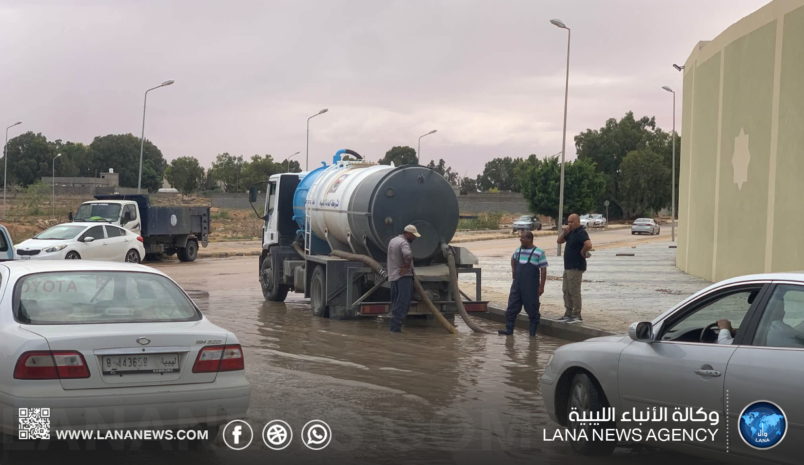 العامة للمياه تواصل أعمال شفط مياه الأمطار ومعالجة المختنقات بمدينة سرت