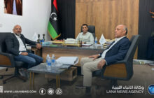 رئيس ديوان الخدمة المدنية بالمنطقة الشرقية يبحث احتياجات مكاتب الواحات
